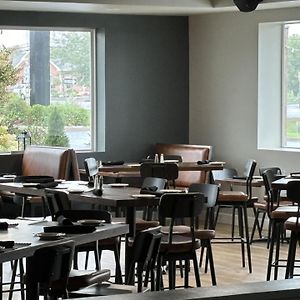 The Lux Hotel & Conference Center, Ascend Hotel Collection